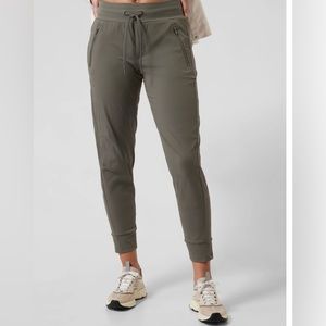 Athleta Trekkie North Joggers in Mountain Olive (Green)